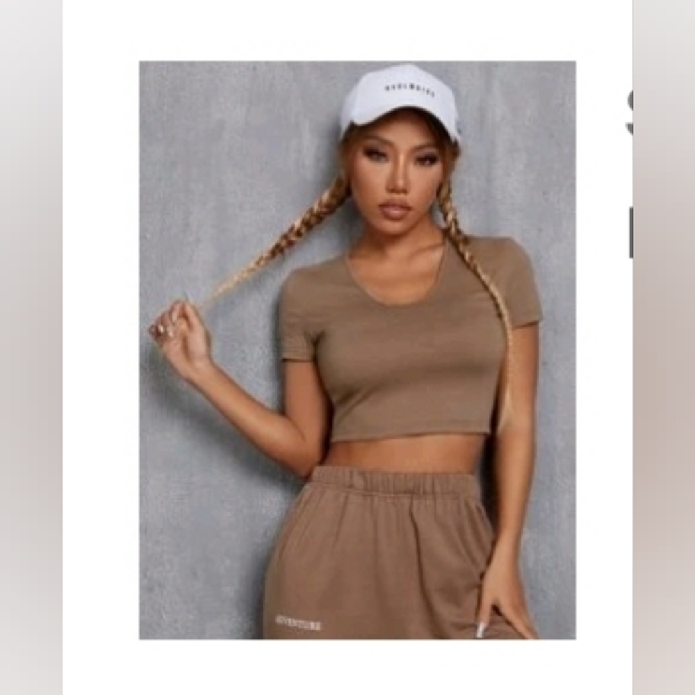 Neutrals top sz Large khaki bodycon stretch crop top short sleeve tan shirt